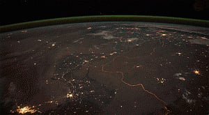 NASA releases image of India-Pakistan border at night