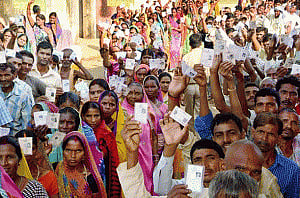 EC wants central para-military forces at all Bihar polling booths