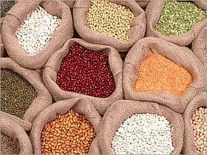 Govt raids recover 36,000 tonnes pulses from hoarders