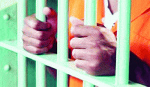 Muslims in UK jails tax non-Muslim inmates