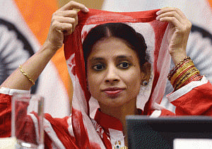 Geeta fails to recognise couple claiming to be her parents
