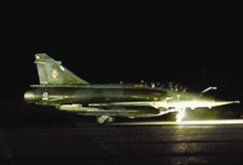 French jets bomb ISIS in Syria