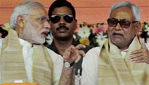 Nitish invites PM for oath ceremony on Nov 20
