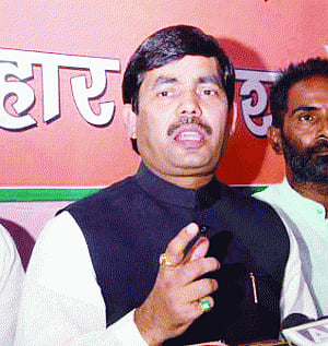 Cong creating controversy for political interest: Shahnawaz