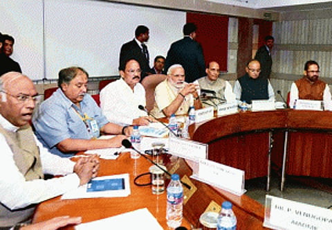 BJP MPs asked to avoid making provocative statements