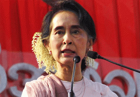 Myanmar's ex-dictator tips Suu Kyi as 'future leader'