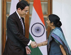 Sushma Swaraj meets Japanese PM