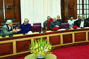 Parties call truce, but mum on GST logjam