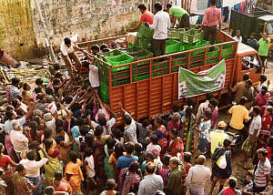 Jaya seeks additional rice, kerosene for rain-hit people