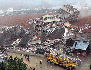 First body recovered from China landslide, 85 still missing