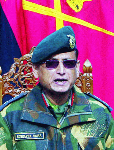 'Over 160 militants ready to cross loC'