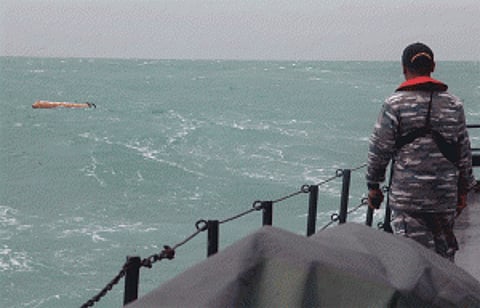 AirAsia crash:search to continue with waves forecast 2-3m