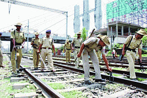 Centre seeks green signal to bring Rly security on track
