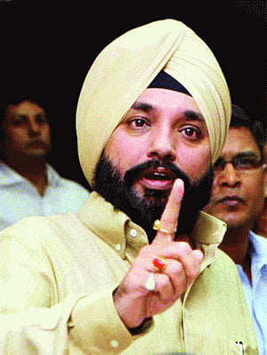DPCC papers over the cracks after foisting Maken widens fissures