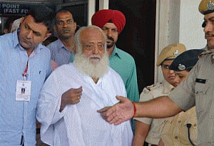 Asaram case: Govt seeks account of security to witness' family