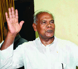 Groupism in JD(U) adds fuel to fire