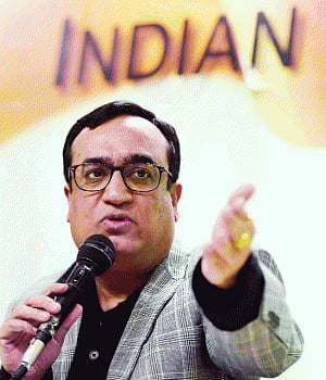 Cong plans to crack whip on Dwivedi