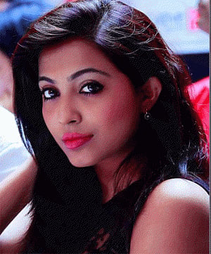 Ajith's gift is appreciation for my work: Parvathy Nair