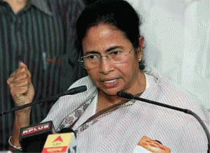 AAP success "turning point" in political situation: Mamata