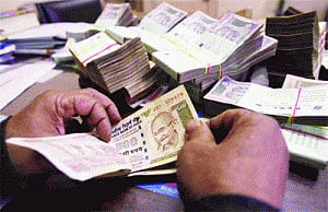 Equity investors richer by Rs5.5 lakh cr so far in 2015