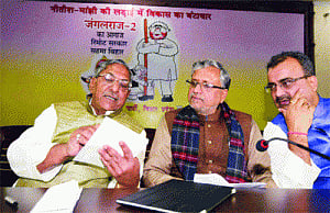 Rivals sharpening knives for floor test in Bihar