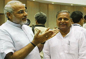 Modi attends pre-wedding bash of Mulayam's grandnephew