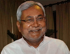 Karunanidhi greets Nitish Kumar
