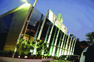 loan recovery: SBI consortium takes over Kingfisher House
