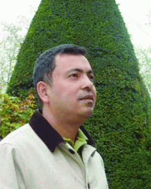 US blogger hacked to death in Bangladesh