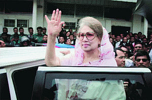 B'desh Opp leader Zia gets bail in graft cases