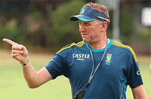 Allan Donald quits as South Africa bowling coach