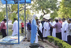 Church vandalised in Agra