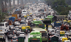SC rejects plea against NGT's order to ban 15-yr-old vehicles