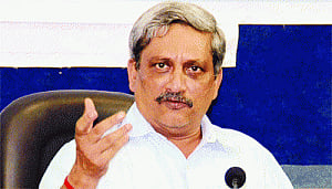 Warrant issued to search Parrikar's Delhi house