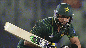 Afridi criticises umpires after T20I defeat