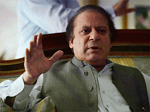 Pak offers help to Nepal, India after 7.9-magnitude quake