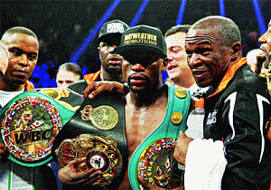 MAYWEATHER JR: 48-0