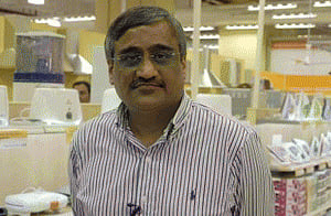 Future Gr, Bharti to merge retail biz; Biyani to take control