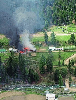 2 envoys killed in Pak chopper crash
