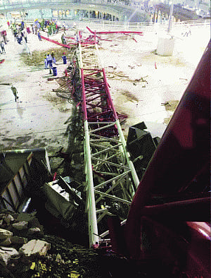 107 dead in crane collapse at Mecca's Grand Mosque