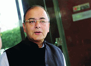Jaitley hopeful for rate cut, but mum on bad loans
