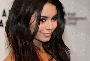 Vanessa Hudgens suffering from tendinitis