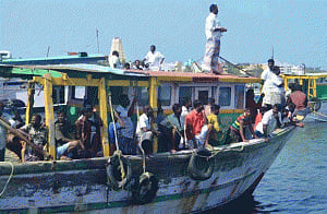 23 fishermen from TN & Kerala set free, arrive home