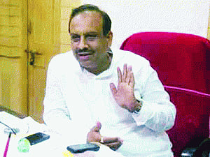 Vijender Gupta lashes out at AAP Govt