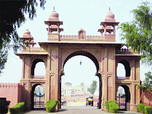 Bikaner: Glowing oasis in a deadly desert