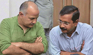 Delhi govt moves HC to restrain Meena from entering ACB office