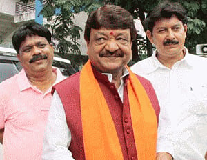 Saradha, illegal Bangla migrants to be BJP's focus for WB poll