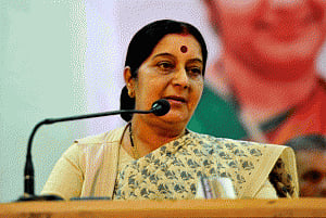 Cong leader sought diplomatic passport for Coal scam accused: Swaraj