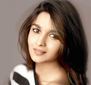 Alia hopes 'Shaandaar' makes it to 100 crore hearts