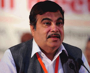 Gadkari asks automakers to develop homegrown tech for engines